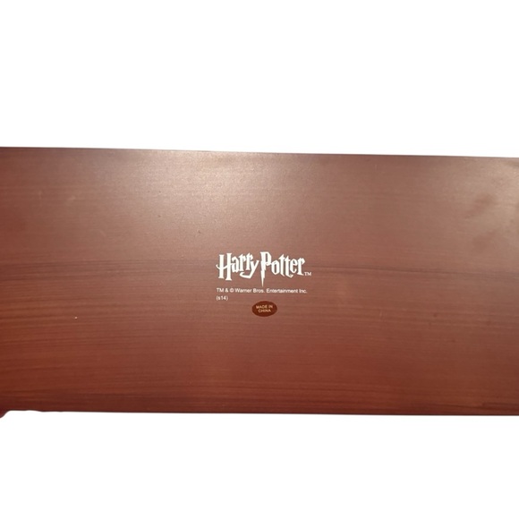 Harry Potter Firebolt Broom Metal Display Universal Studios WWOHP Collectible - Picture 7 of 7